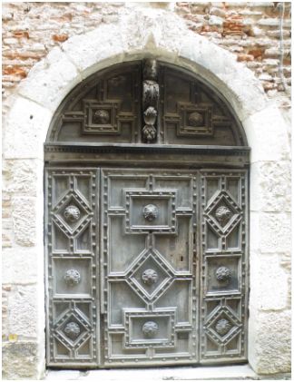 une porte du vieux Cahors